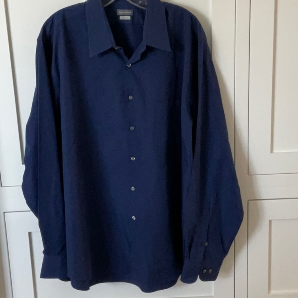 Van Heusen Blue Dress Shirt Classic Style